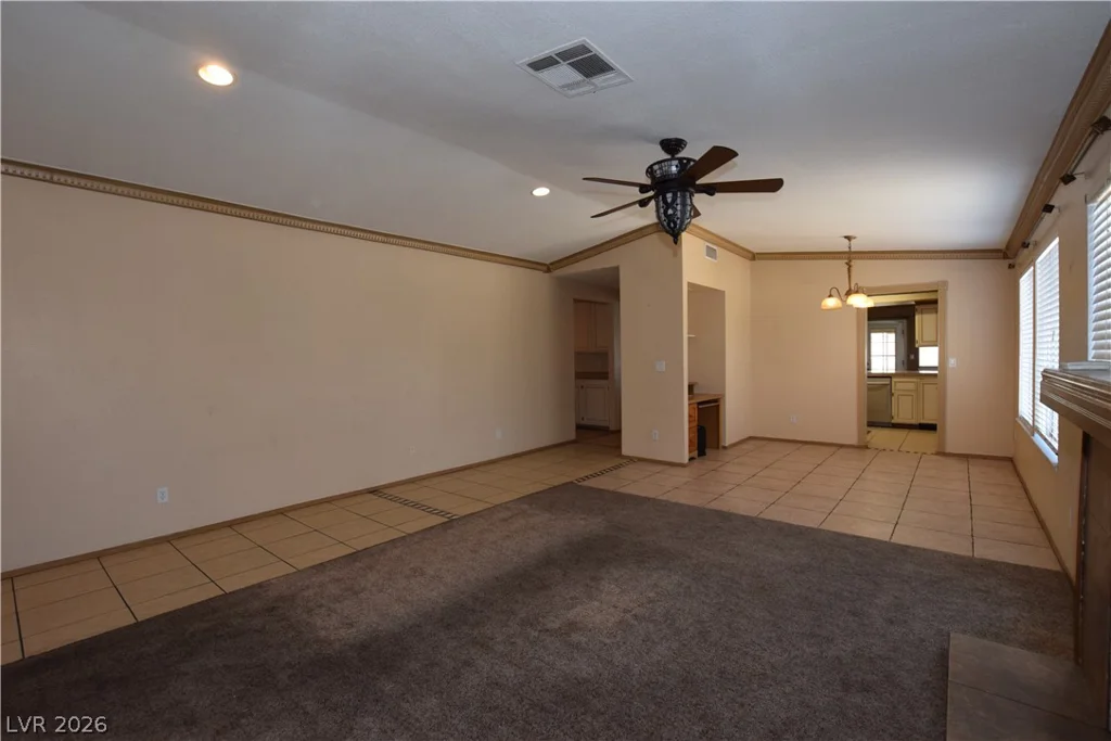 3607 Edinburgh, Las Vegas, NV 89103