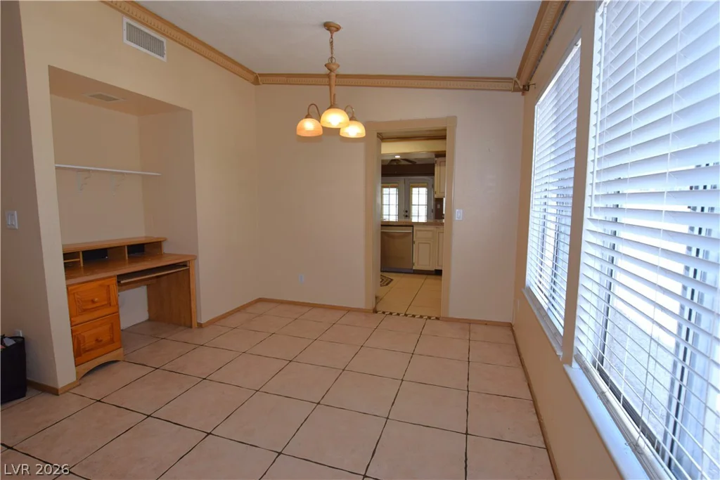 3607 Edinburgh, Las Vegas, NV 89103