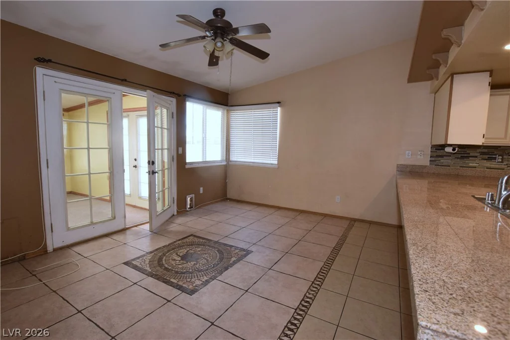 3607 Edinburgh, Las Vegas, NV 89103