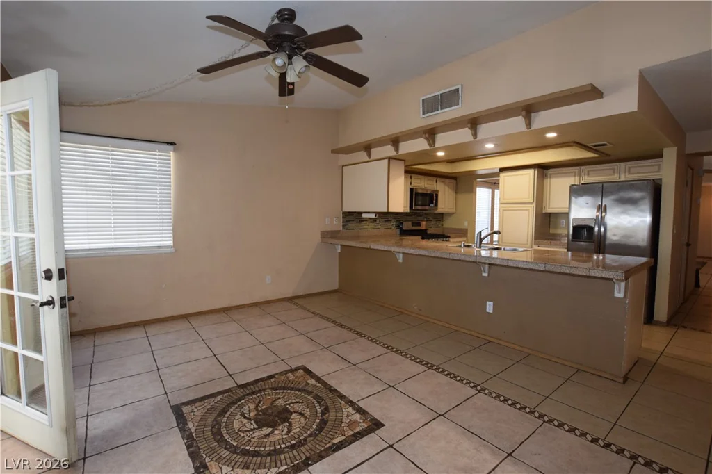 3607 Edinburgh, Las Vegas, NV 89103