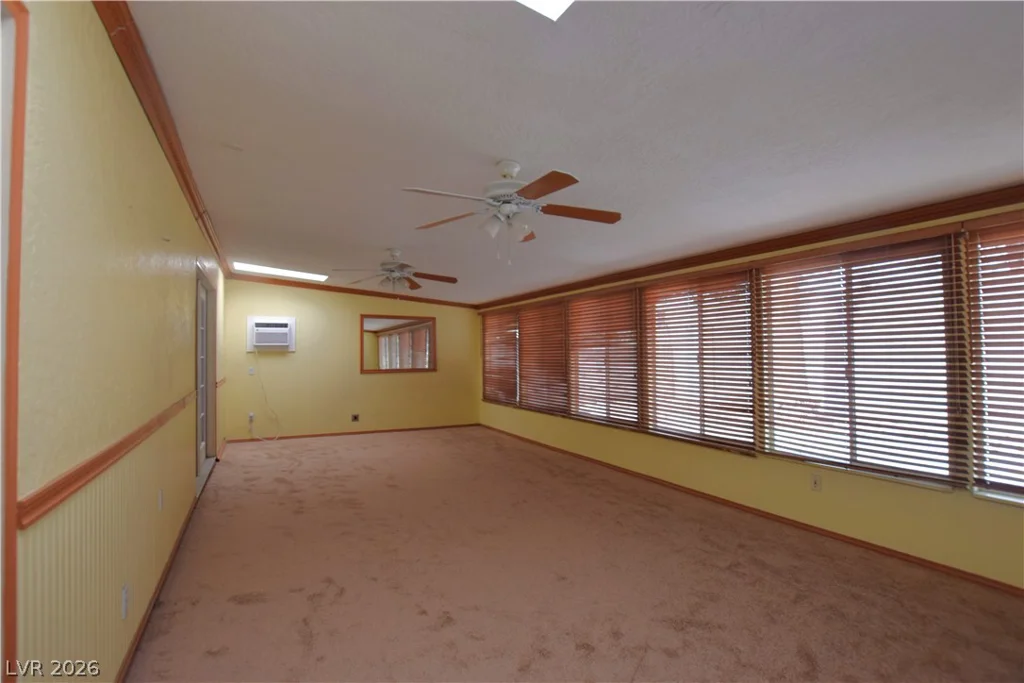 3607 Edinburgh, Las Vegas, NV 89103