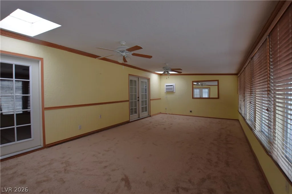 3607 Edinburgh, Las Vegas, NV 89103