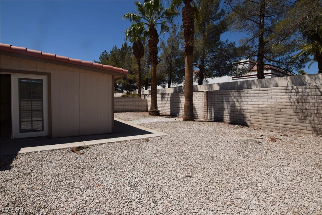 3607 Edinburgh, Las Vegas, NV 89103