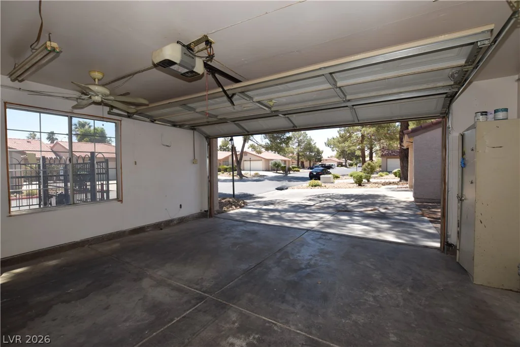 3607 Edinburgh, Las Vegas, NV 89103