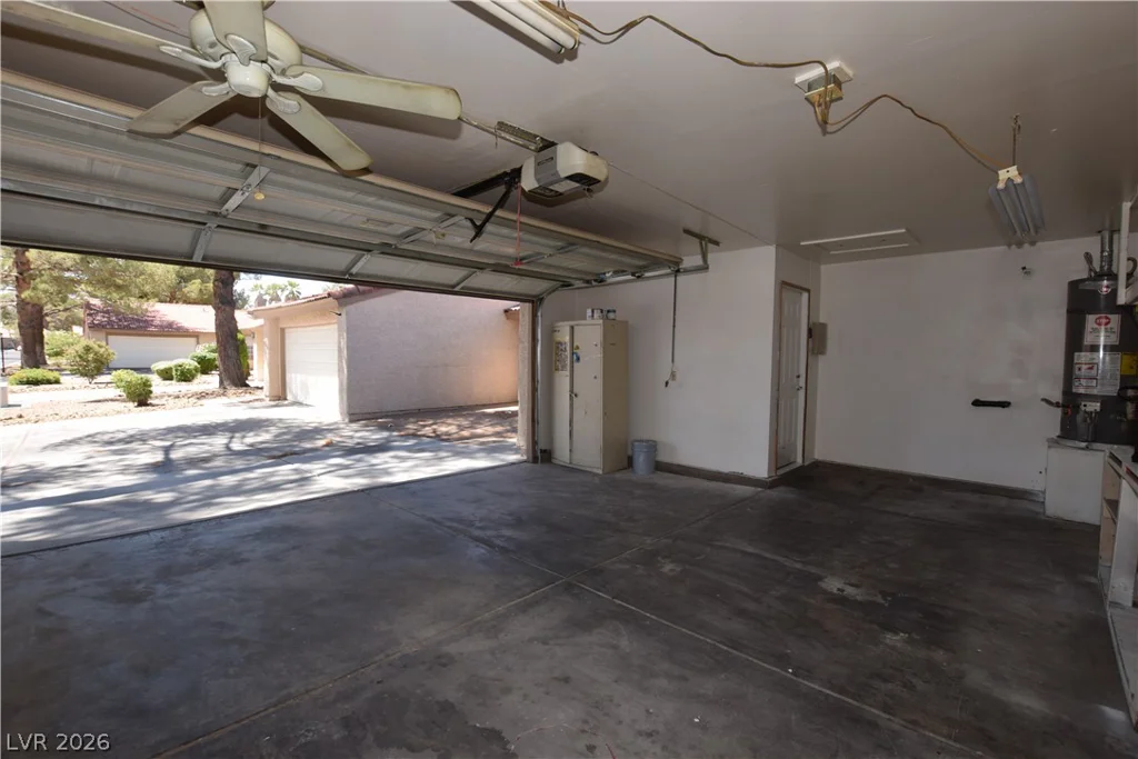 3607 Edinburgh, Las Vegas, NV 89103