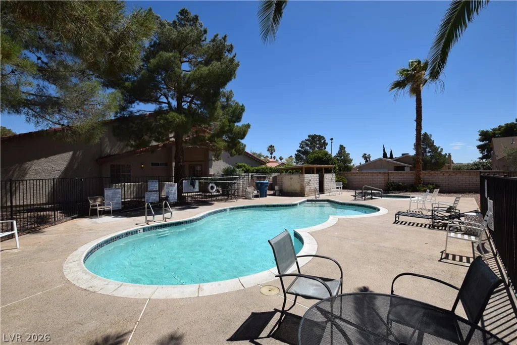 3607 Edinburgh, Las Vegas, NV 89103