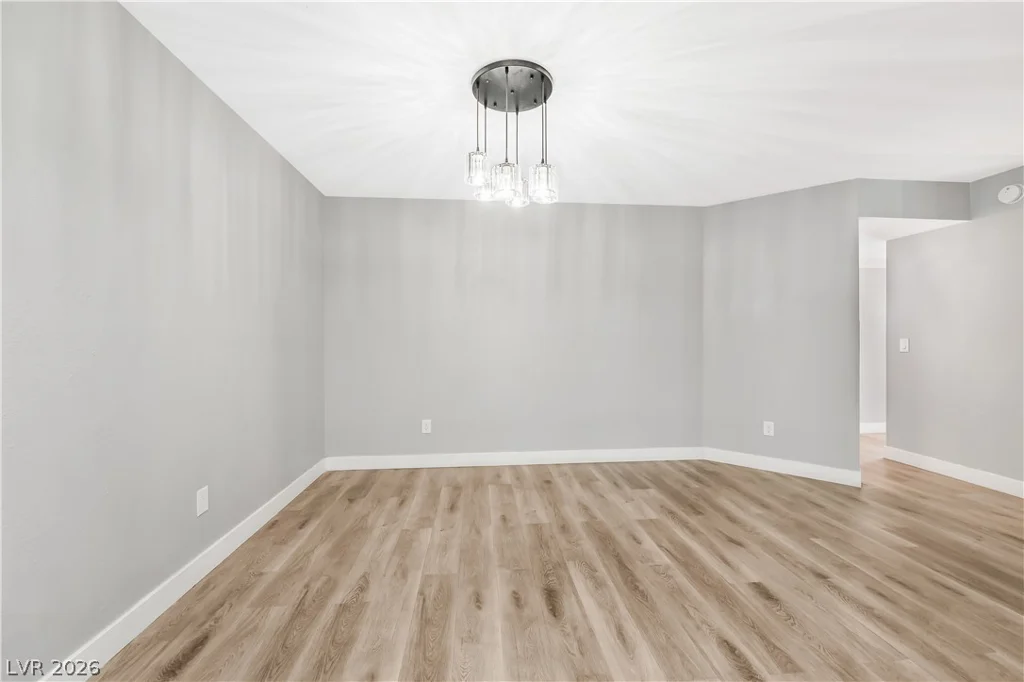 2080 Karen, Las Vegas, NV 89169