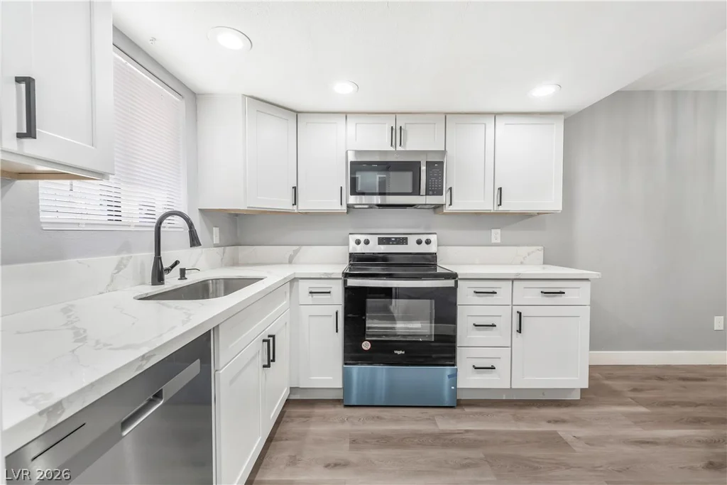 2080 Karen, Las Vegas, NV 89169