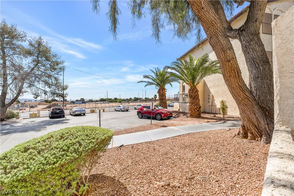 2080 Karen, Las Vegas, NV 89169
