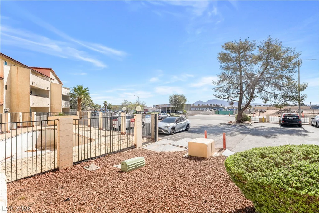 2080 Karen, Las Vegas, NV 89169