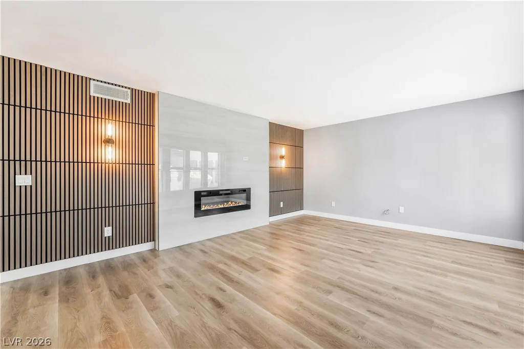 2080 Karen, Las Vegas, NV 89169