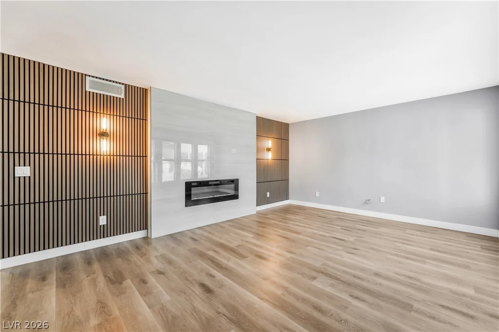 2080 Karen, Las Vegas, NV 89169