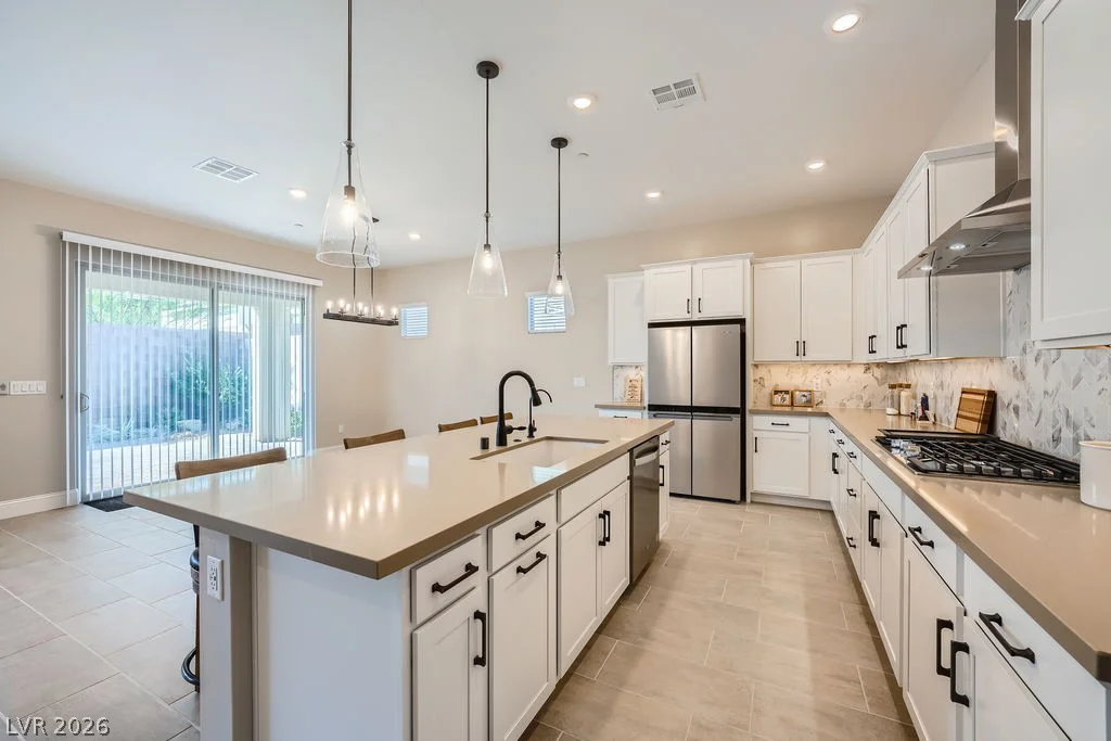 10049 Auburn Rose, Las Vegas, NV 89143