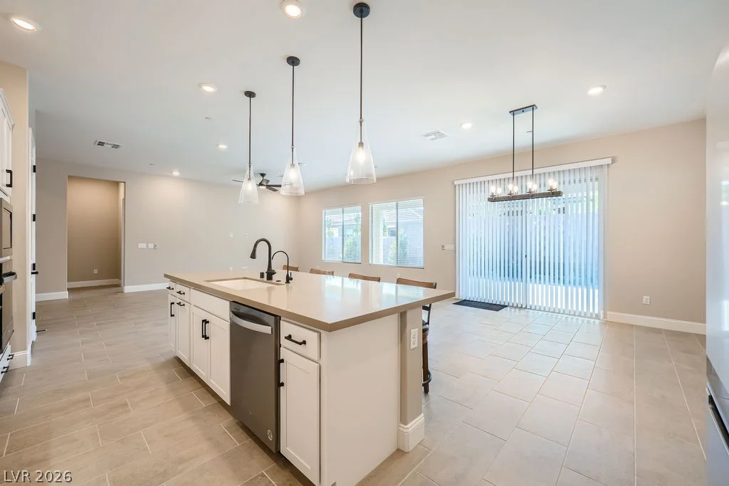 10049 Auburn Rose, Las Vegas, NV 89143