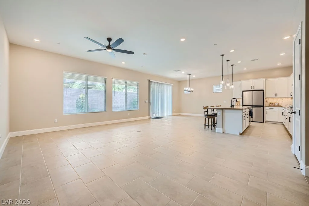 10049 Auburn Rose, Las Vegas, NV 89143