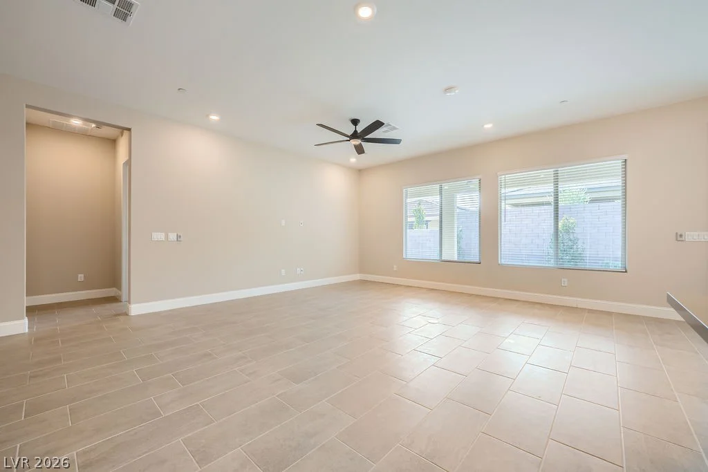 10049 Auburn Rose, Las Vegas, NV 89143