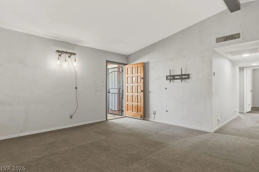 5153 San Rafael, Las Vegas, NV 89122