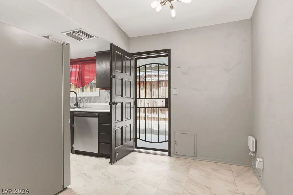 5153 San Rafael, Las Vegas, NV 89122