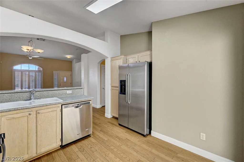 7913 Pottery Creek, Las Vegas, NV 89128