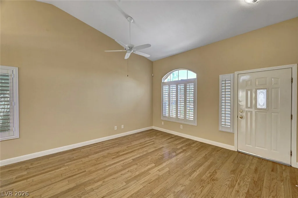 7913 Pottery Creek, Las Vegas, NV 89128