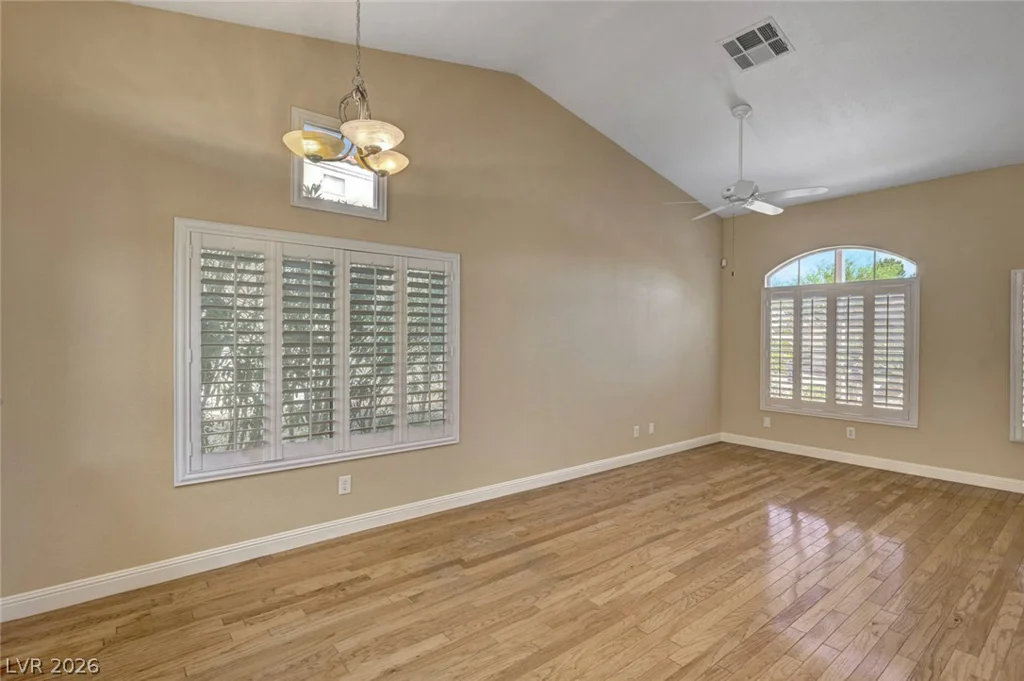 7913 Pottery Creek, Las Vegas, NV 89128