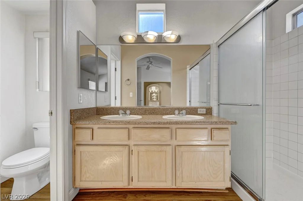 7913 Pottery Creek, Las Vegas, NV 89128