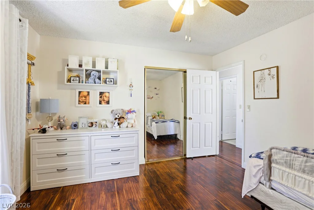 6549 Pepperidge, Las Vegas, NV 89108