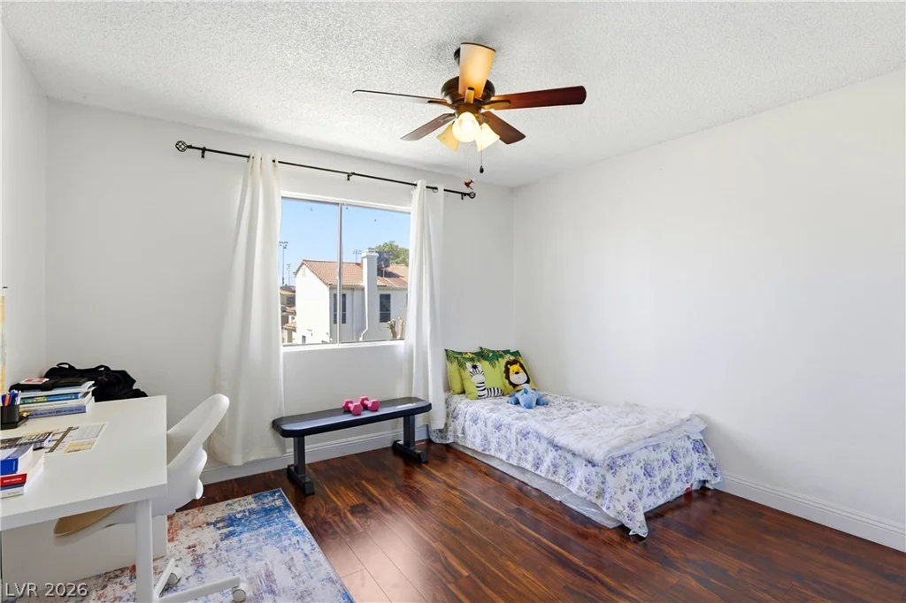 6549 Pepperidge, Las Vegas, NV 89108