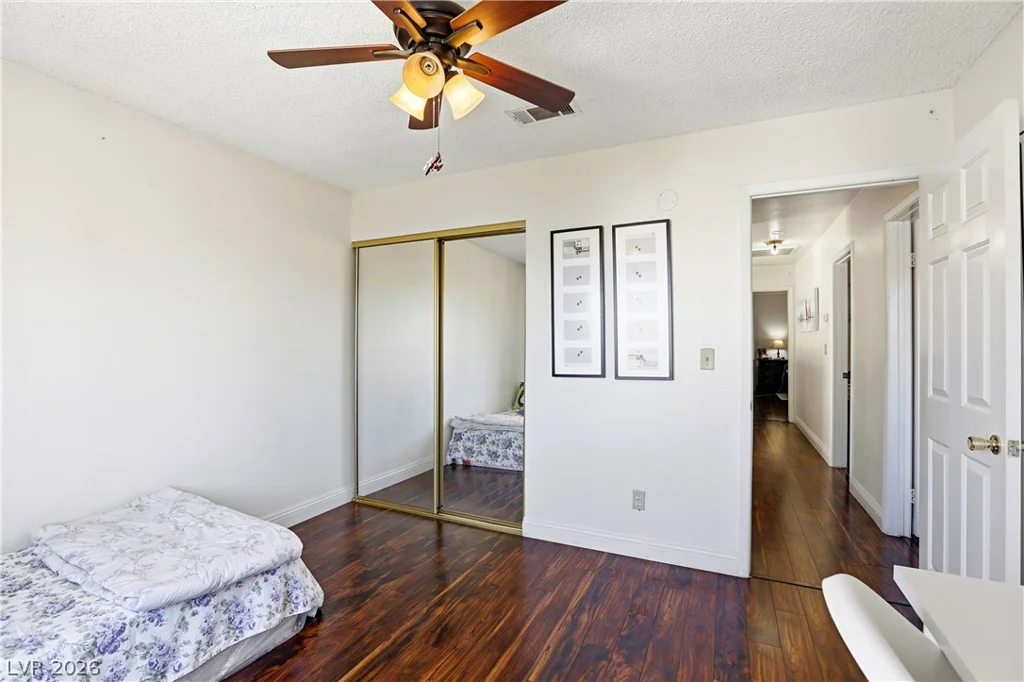 6549 Pepperidge, Las Vegas, NV 89108