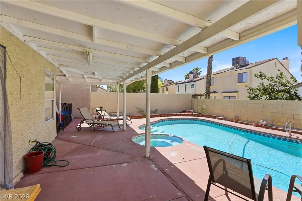 6549 Pepperidge, Las Vegas, NV 89108