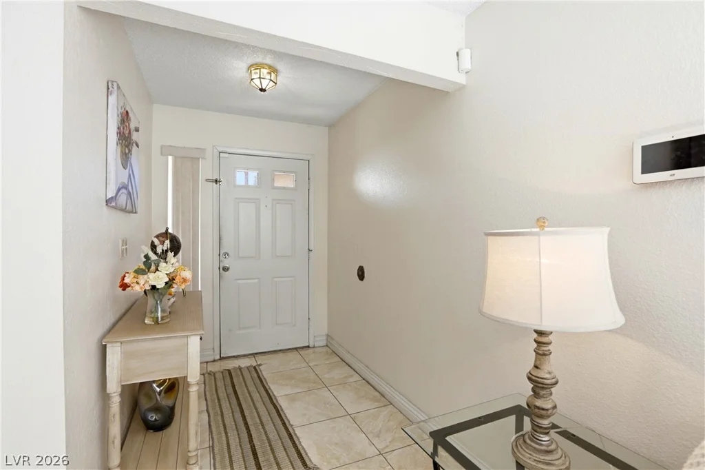6549 Pepperidge, Las Vegas, NV 89108
