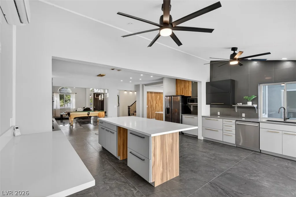 1501 Breeze Canyon, Las Vegas, NV 89117