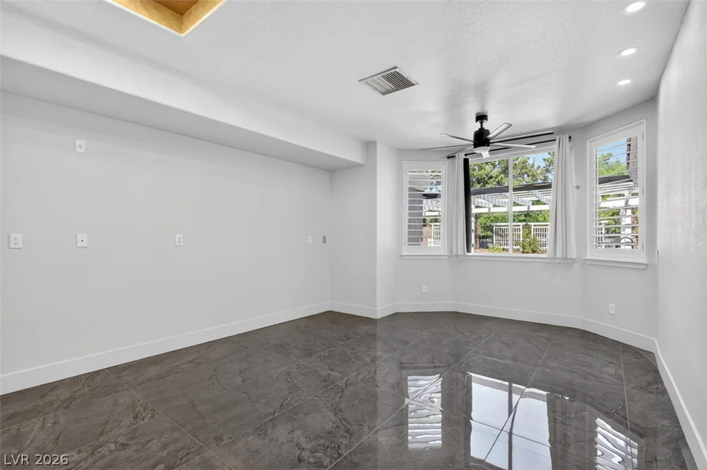 1501 Breeze Canyon, Las Vegas, NV 89117