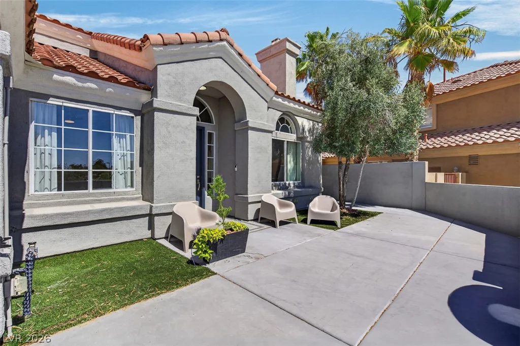 1501 Breeze Canyon, Las Vegas, NV 89117