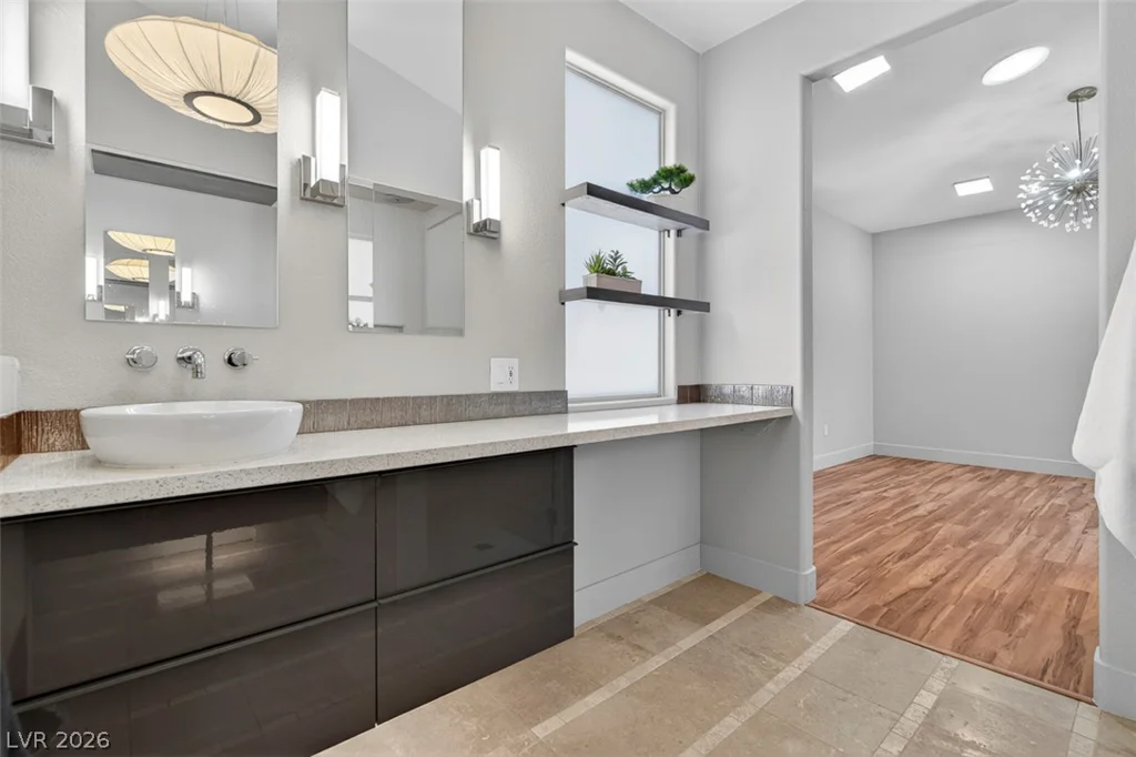 1501 Breeze Canyon, Las Vegas, NV 89117