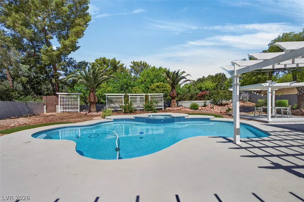 1501 Breeze Canyon, Las Vegas, NV 89117
