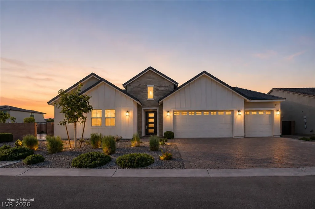 5738 Golden Chase, Las Vegas, NV 89131
