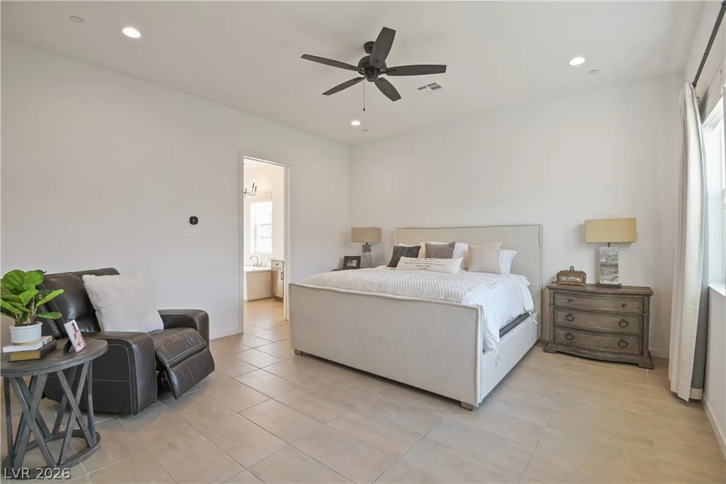 5738 Golden Chase, Las Vegas, NV 89131
