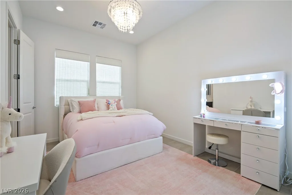 5738 Golden Chase, Las Vegas, NV 89131