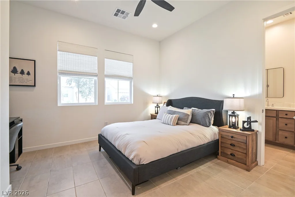5738 Golden Chase, Las Vegas, NV 89131