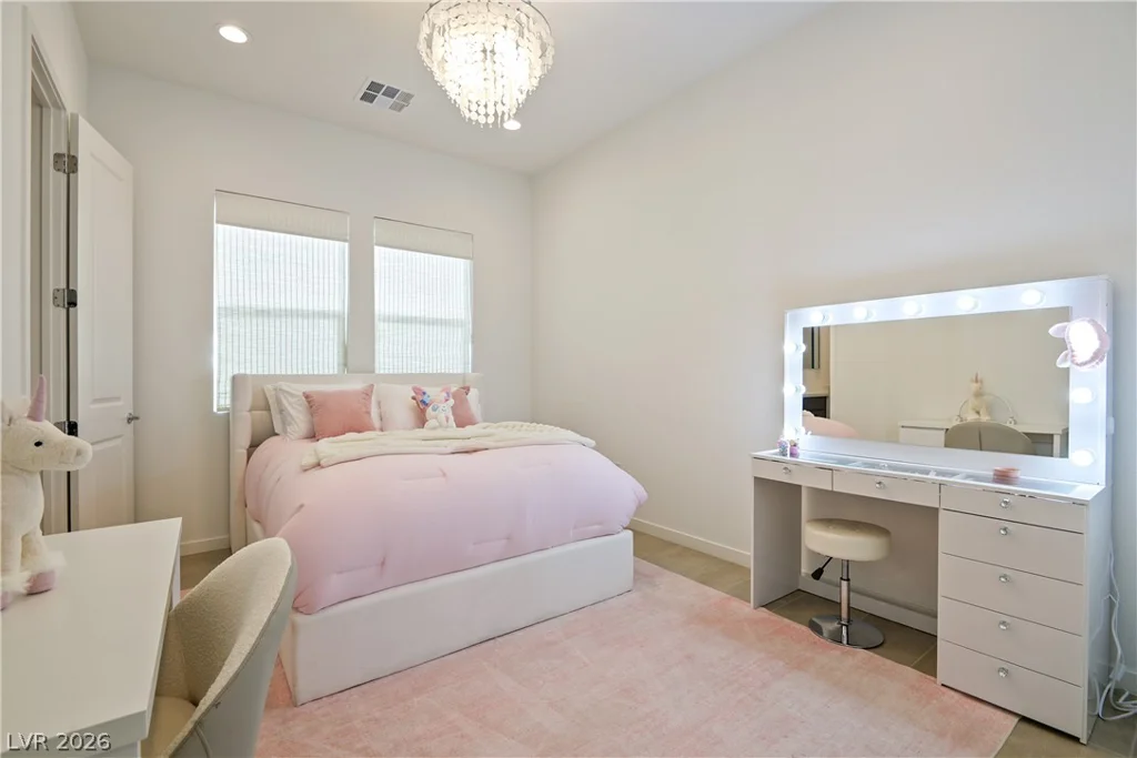 5738 Golden Chase, Las Vegas, NV 89131