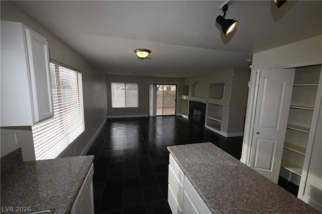 7801 Quill Gordon, Las Vegas, NV 89149