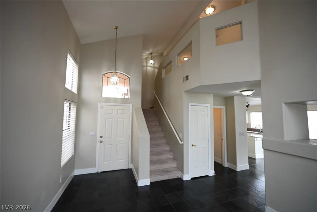 7801 Quill Gordon, Las Vegas, NV 89149
