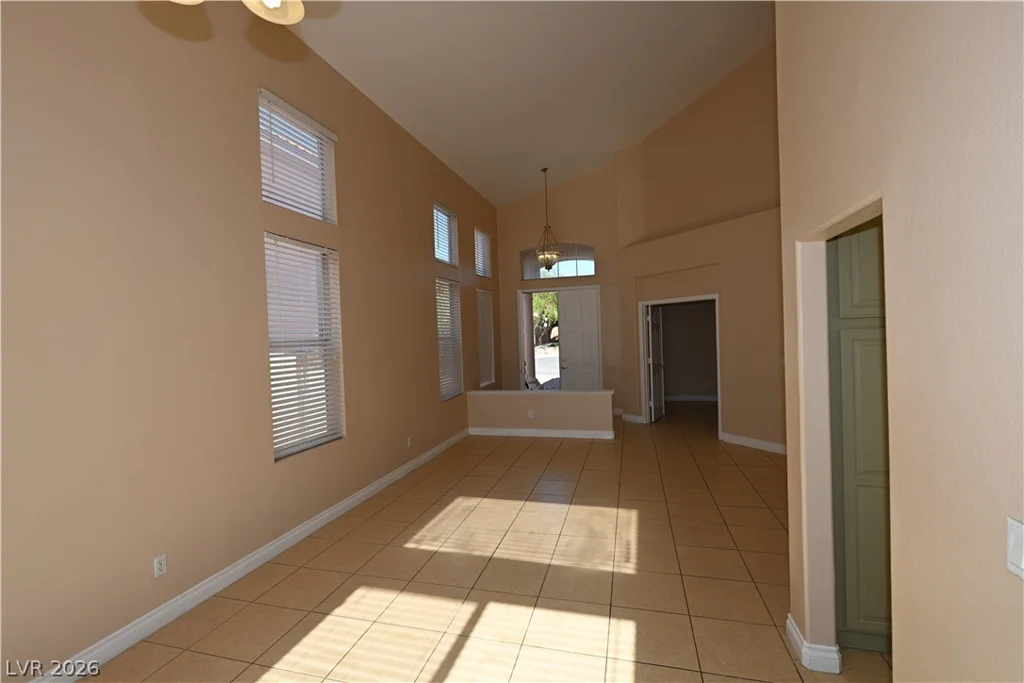 4711 Grand Ridge, Las Vegas, NV 89147