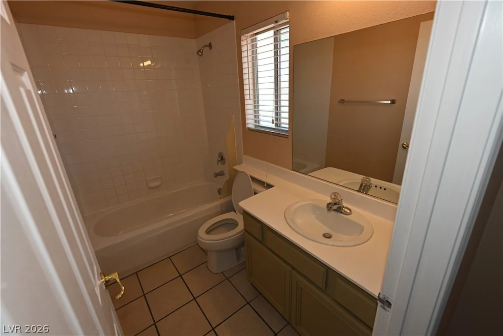 4711 Grand Ridge, Las Vegas, NV 89147