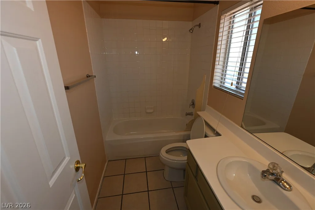 4711 Grand Ridge, Las Vegas, NV 89147