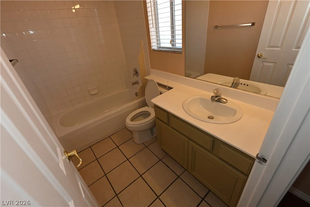 4711 Grand Ridge, Las Vegas, NV 89147