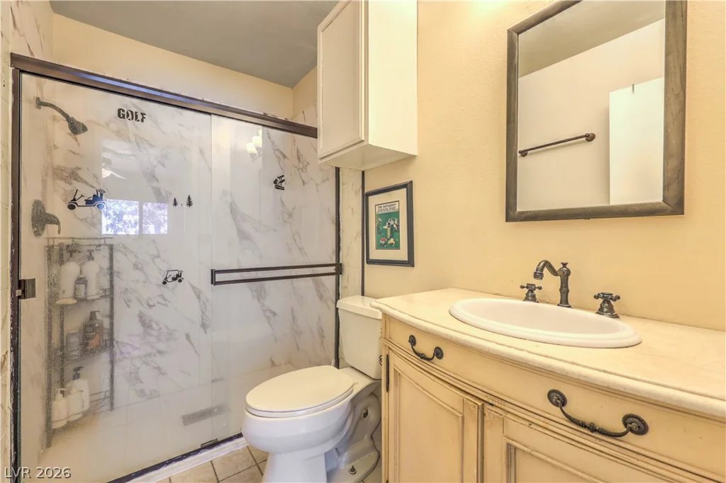 6604 Larchwood, Las Vegas, NV 89103