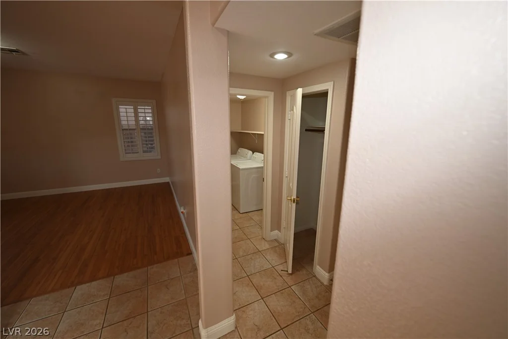 9931 Sierra Canyon, Las Vegas, NV 89147