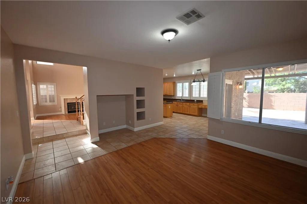 9931 Sierra Canyon, Las Vegas, NV 89147